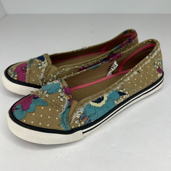 Xhilaration Womens F12269 Brown Floral Fabric Round Toe Size 5 Slip-On Shoes - Picture 1 of 10